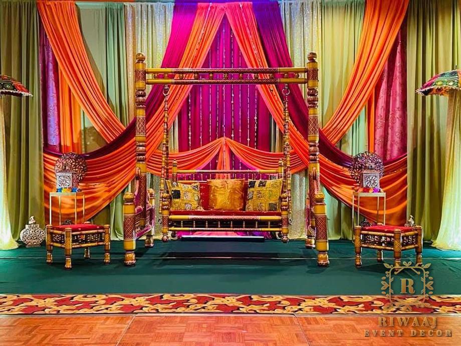 Mehndi jhula stage